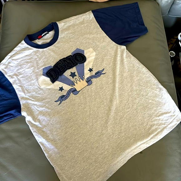 DEMO t shirt - Picture 1 of 4